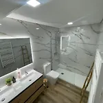Esmeralda House Com Garagem Privada 布拉加