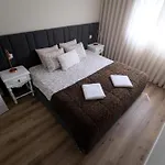 Esmeralda House Com Garagem Privada * Μπράγκα