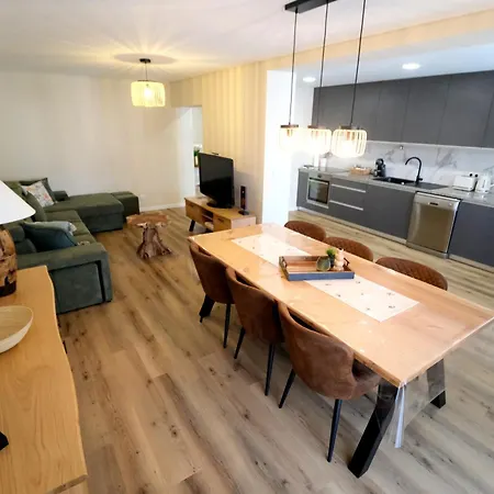 Esmeralda House Com Garagem Privada