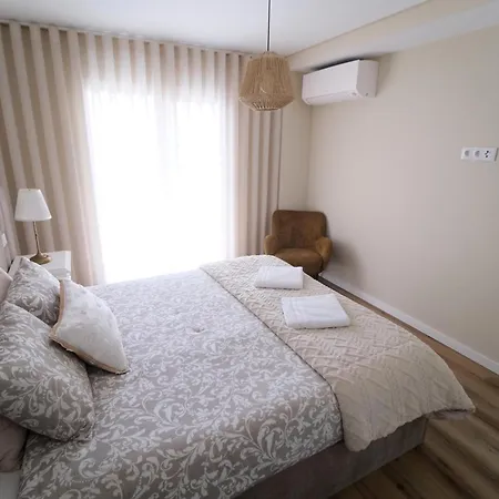 公寓 Esmeralda House Com Garagem Privada *