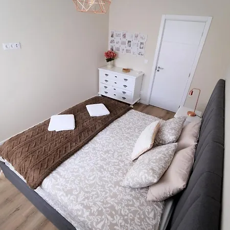 Esmeralda House Com Garagem Privada Apartment