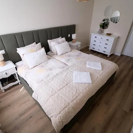 Esmeralda House Com Garagem Privada