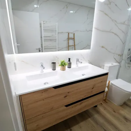 شقة Esmeralda House Com Garagem Privada *
